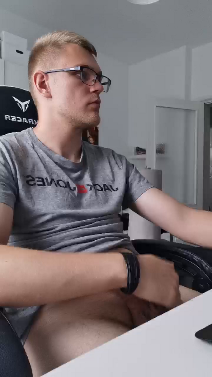 Aleex325