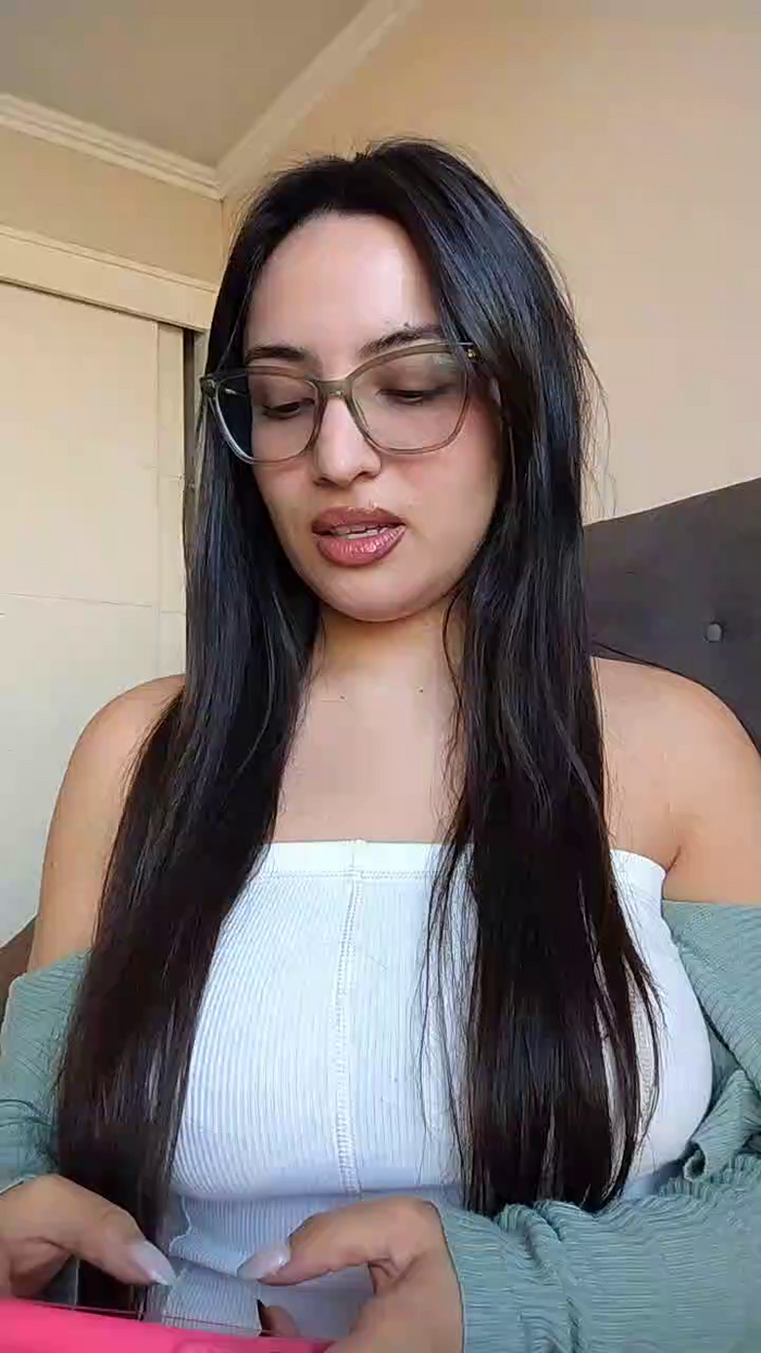 Latinaakita4