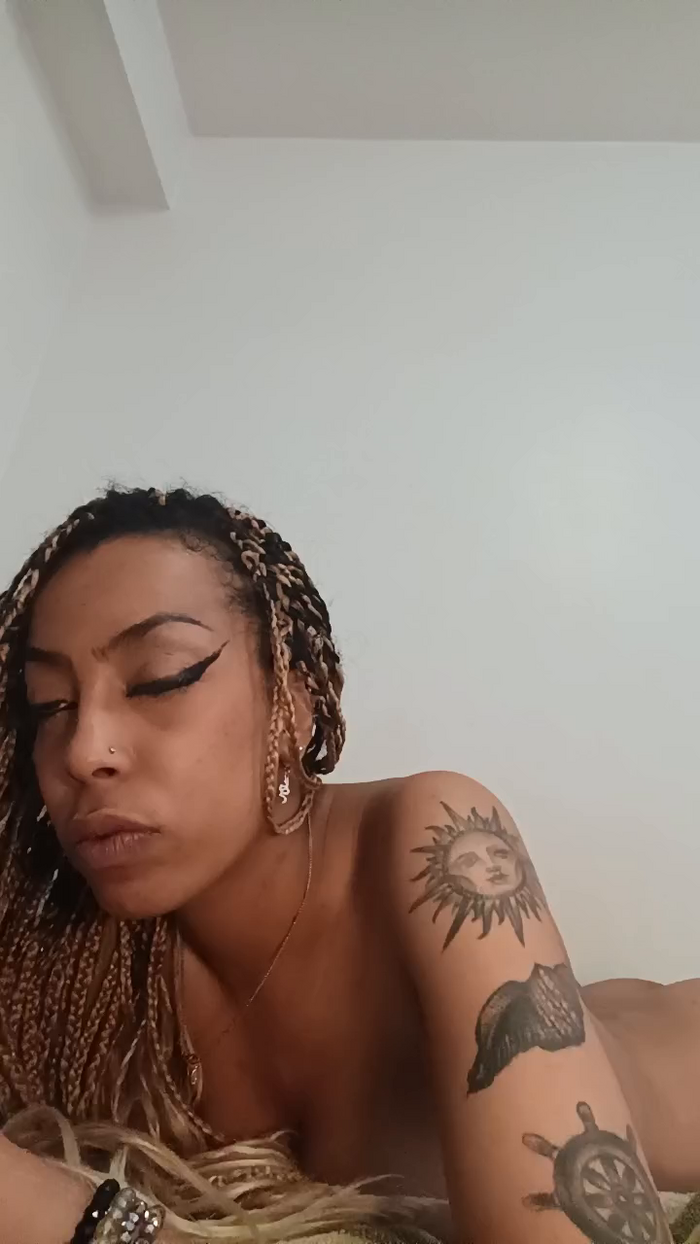 elleblue_sexy