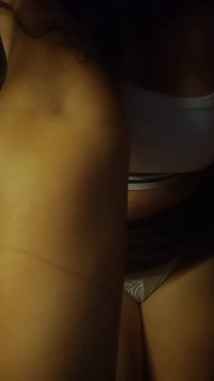 Morena_cacheado