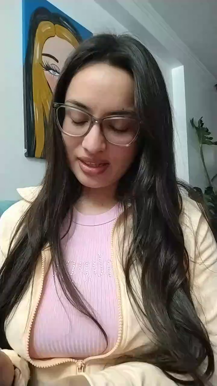 Latinaakita4
