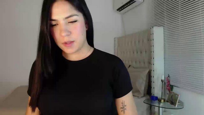vanessa_hill