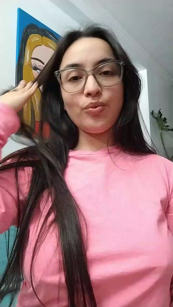 Latinaakita4
