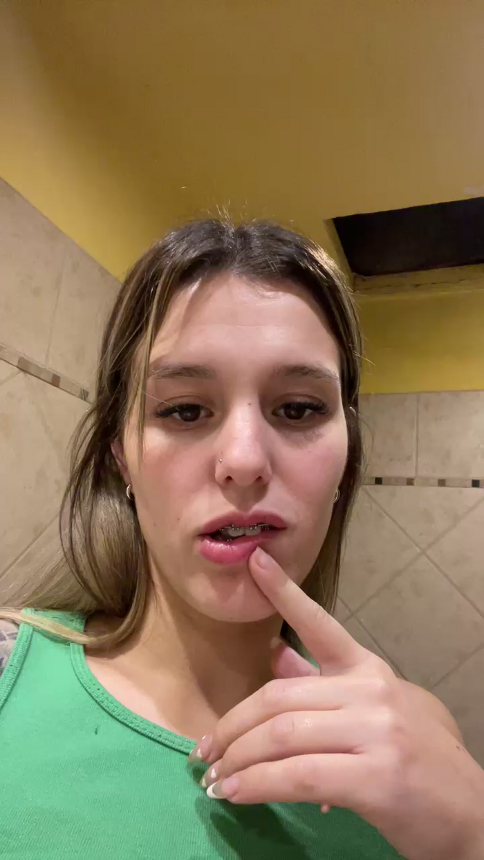 xvalenof