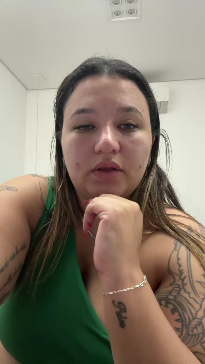 AmandaLais