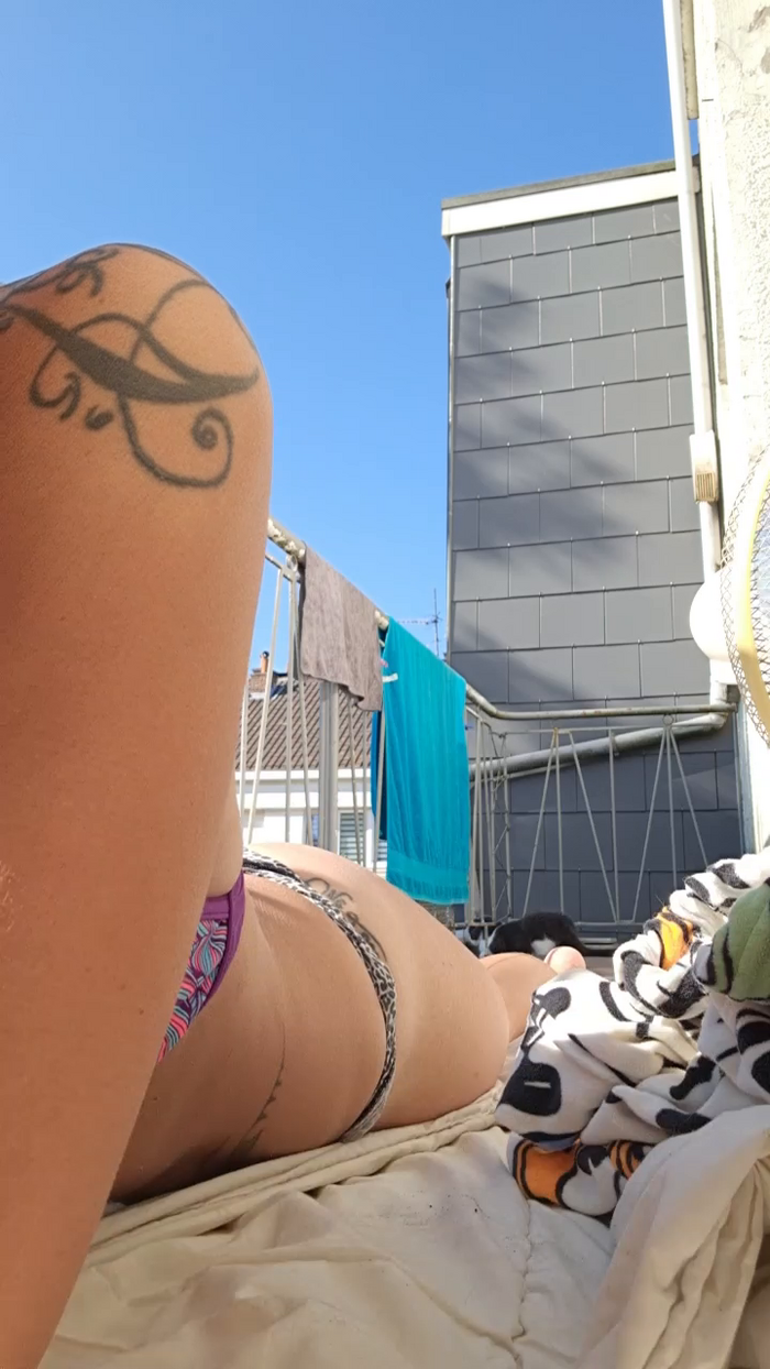 elle26_hot