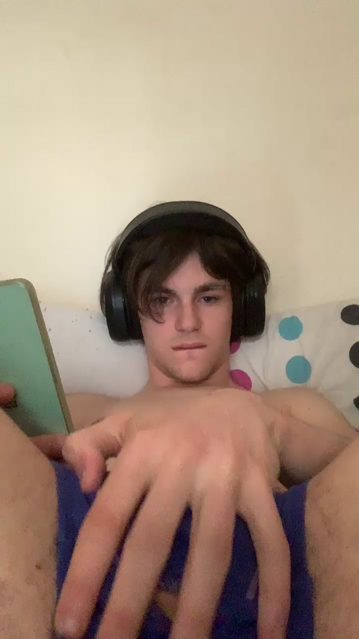 Alexitwink19
