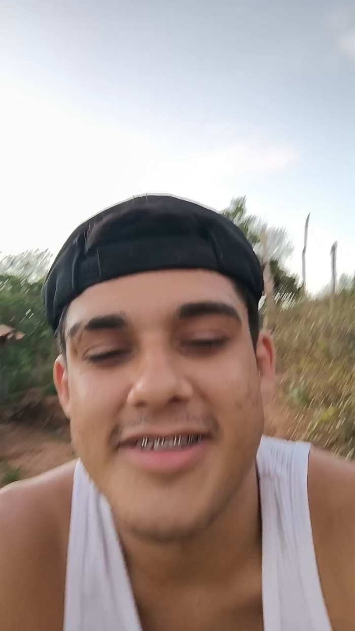 Van_aquino