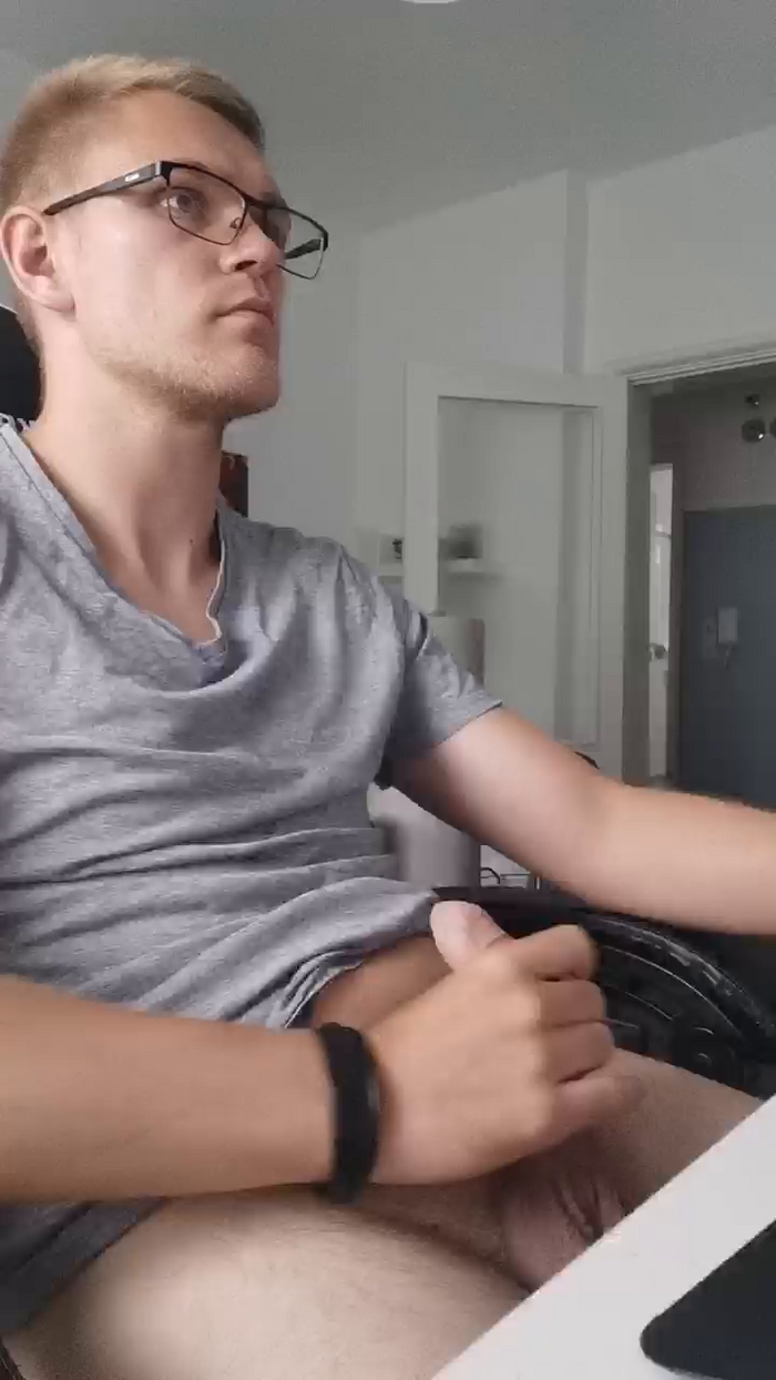 Aleex325