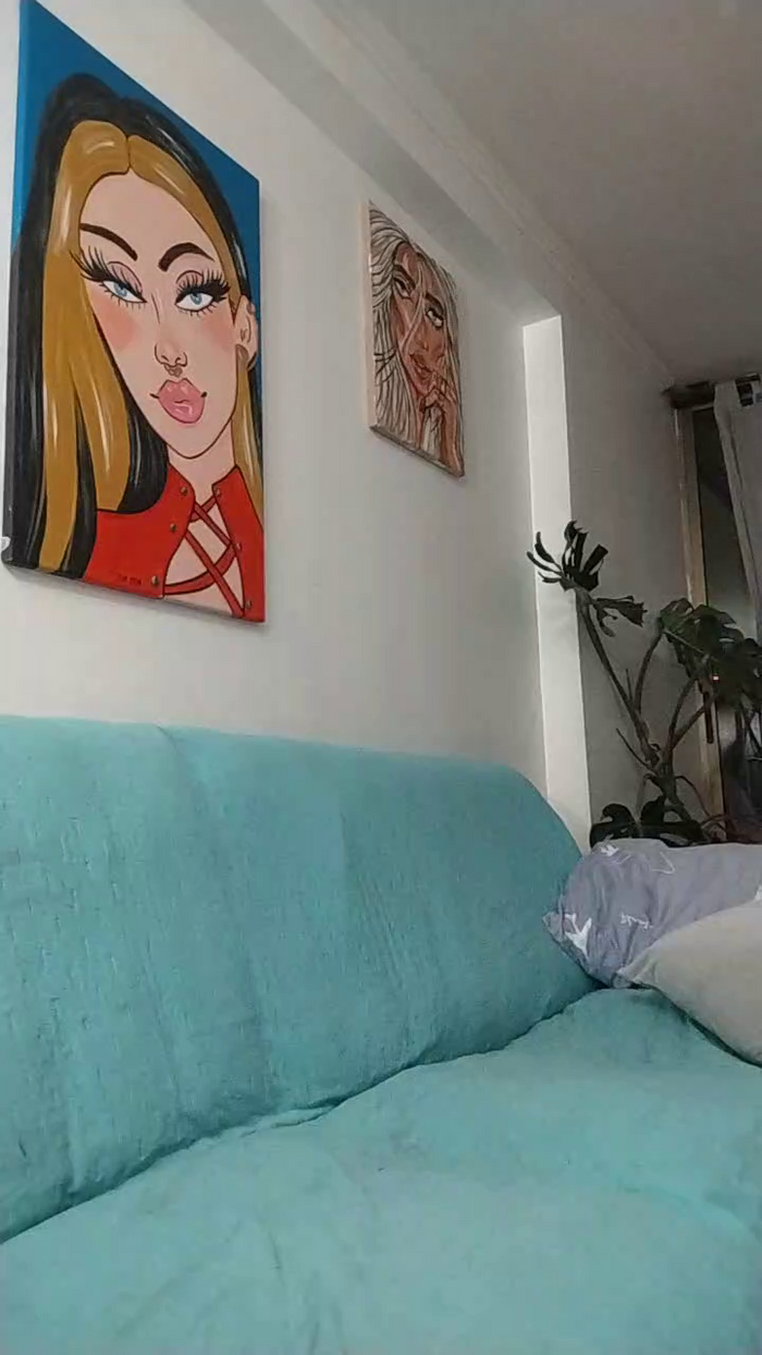 Latinaakita4