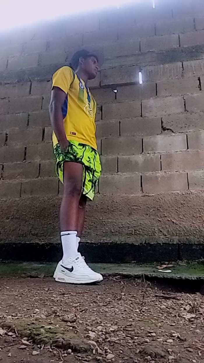 Black_spitpiss