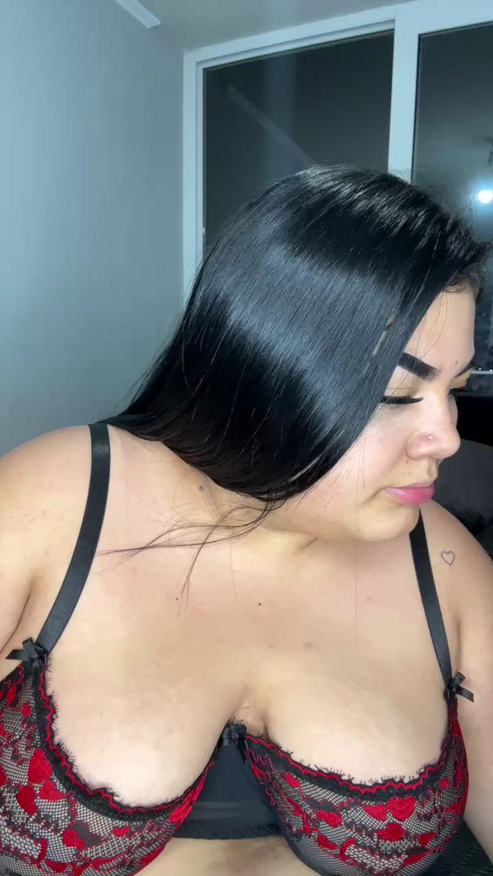 curvy_love1