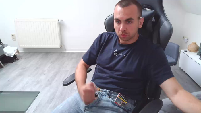Jeansjunge96