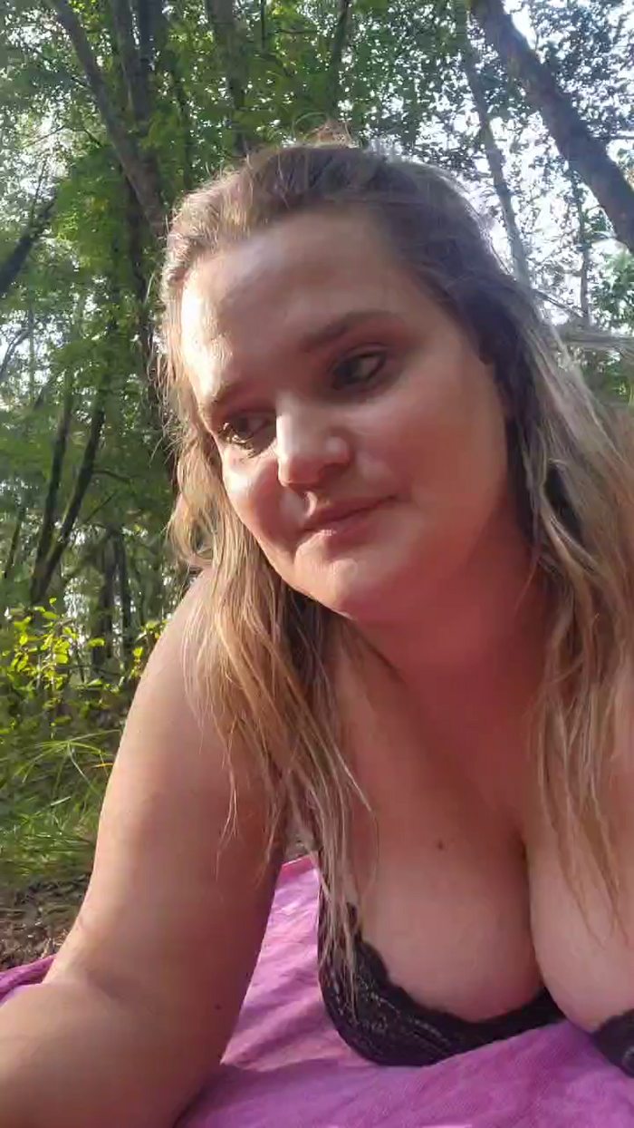 Lili612