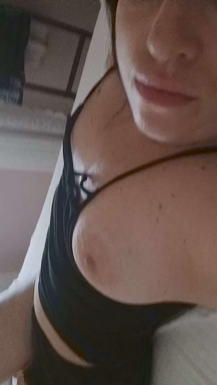 chanel69_sexy
