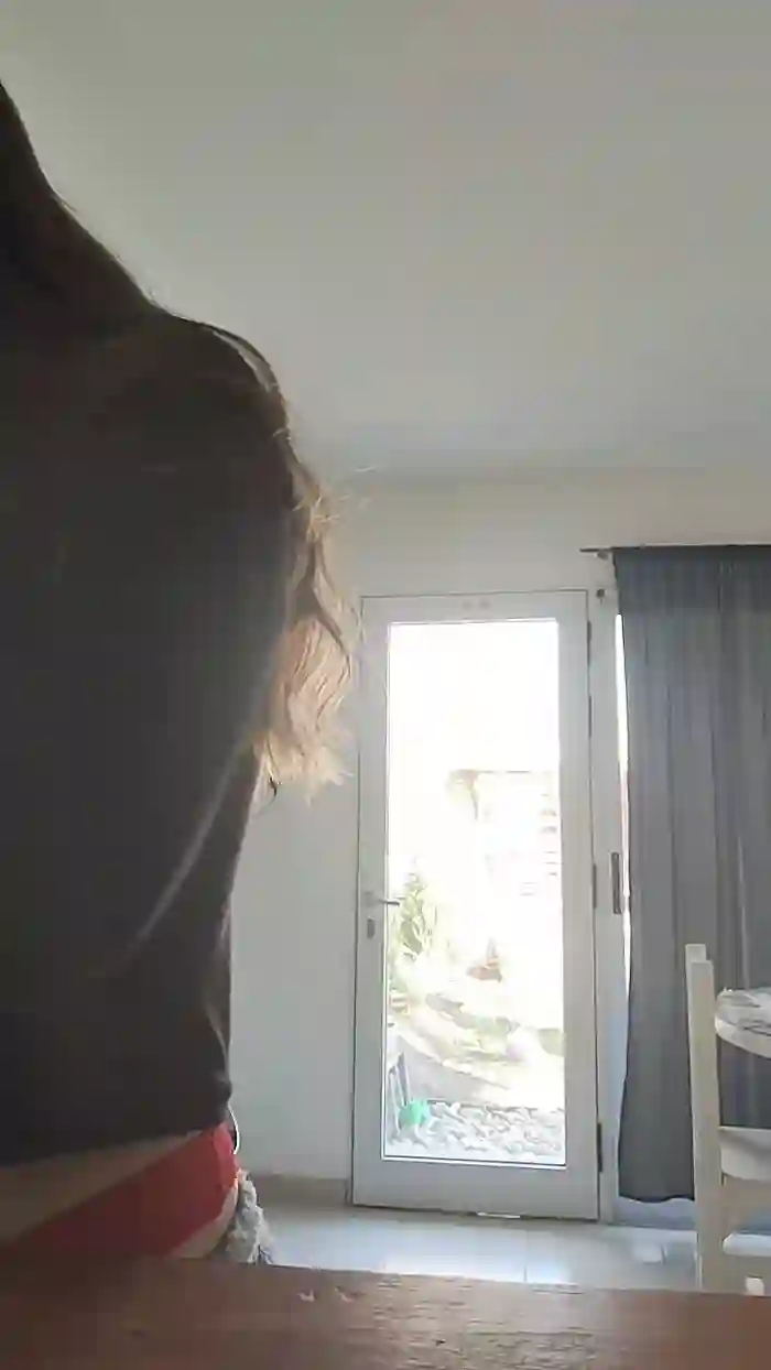 2025/08/11/cam4-bellabelll-13-03-14