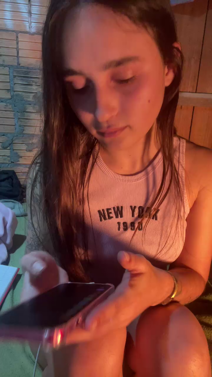 Lya_Live