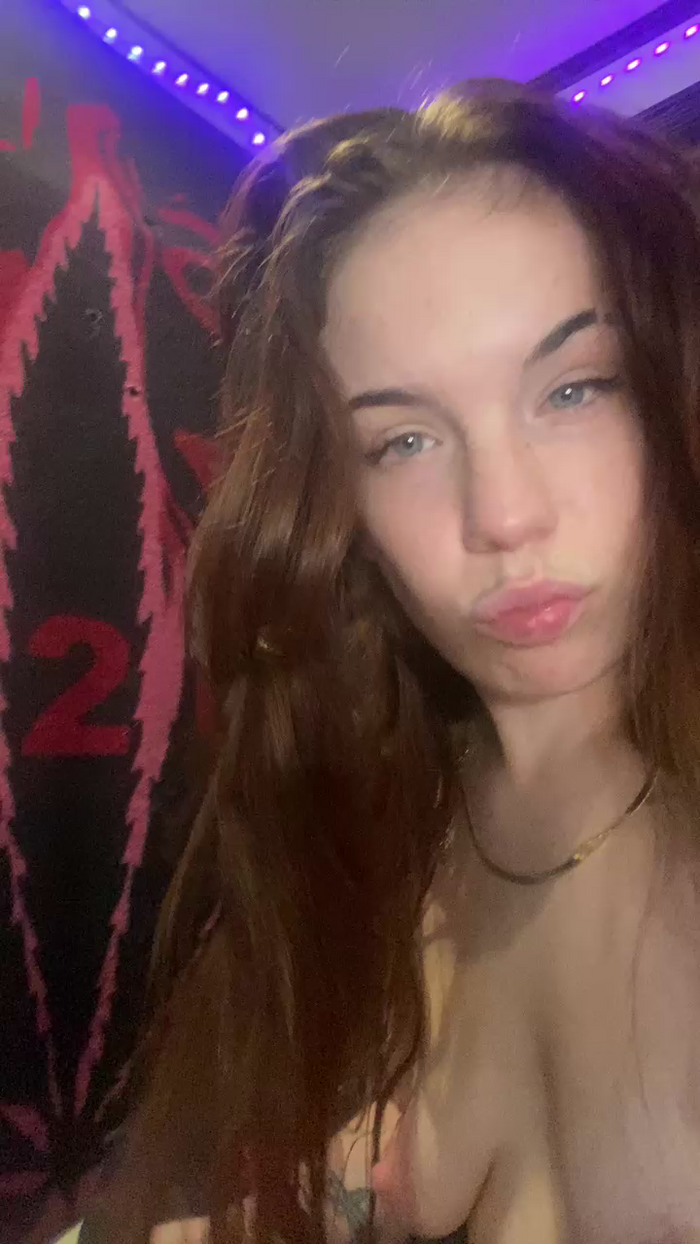 FAVbbyMAMAZ03