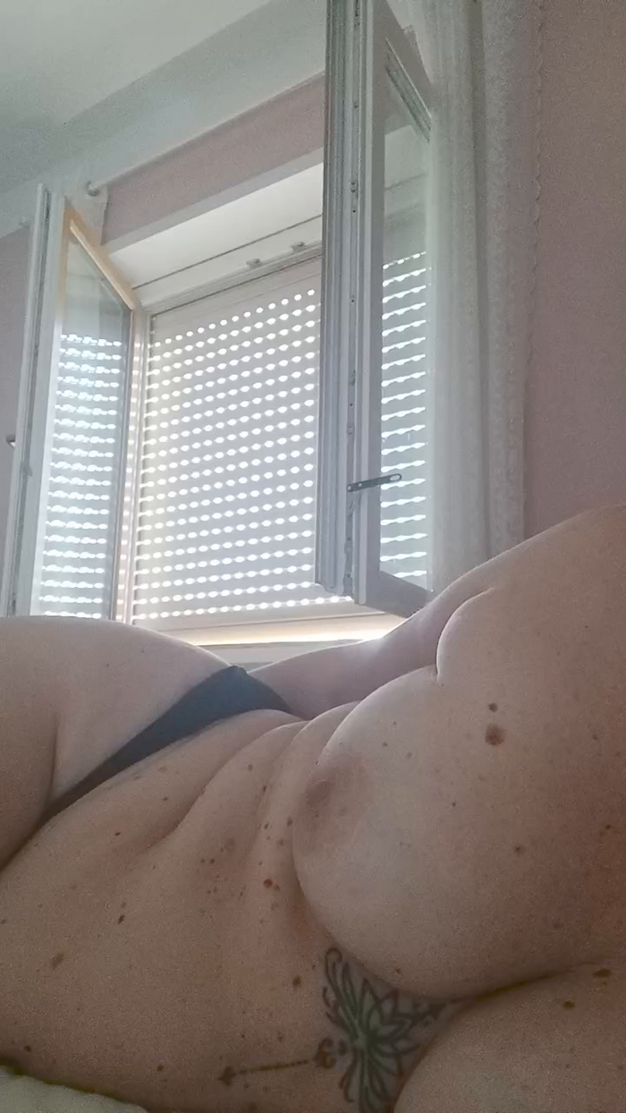 chanel69_sexy