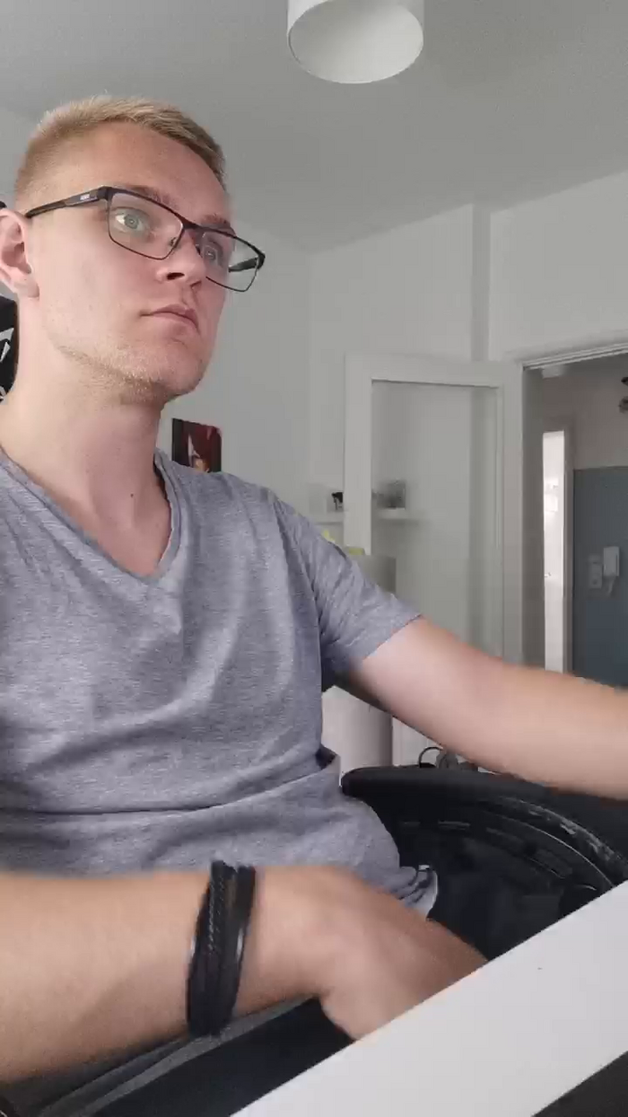 Aleex325