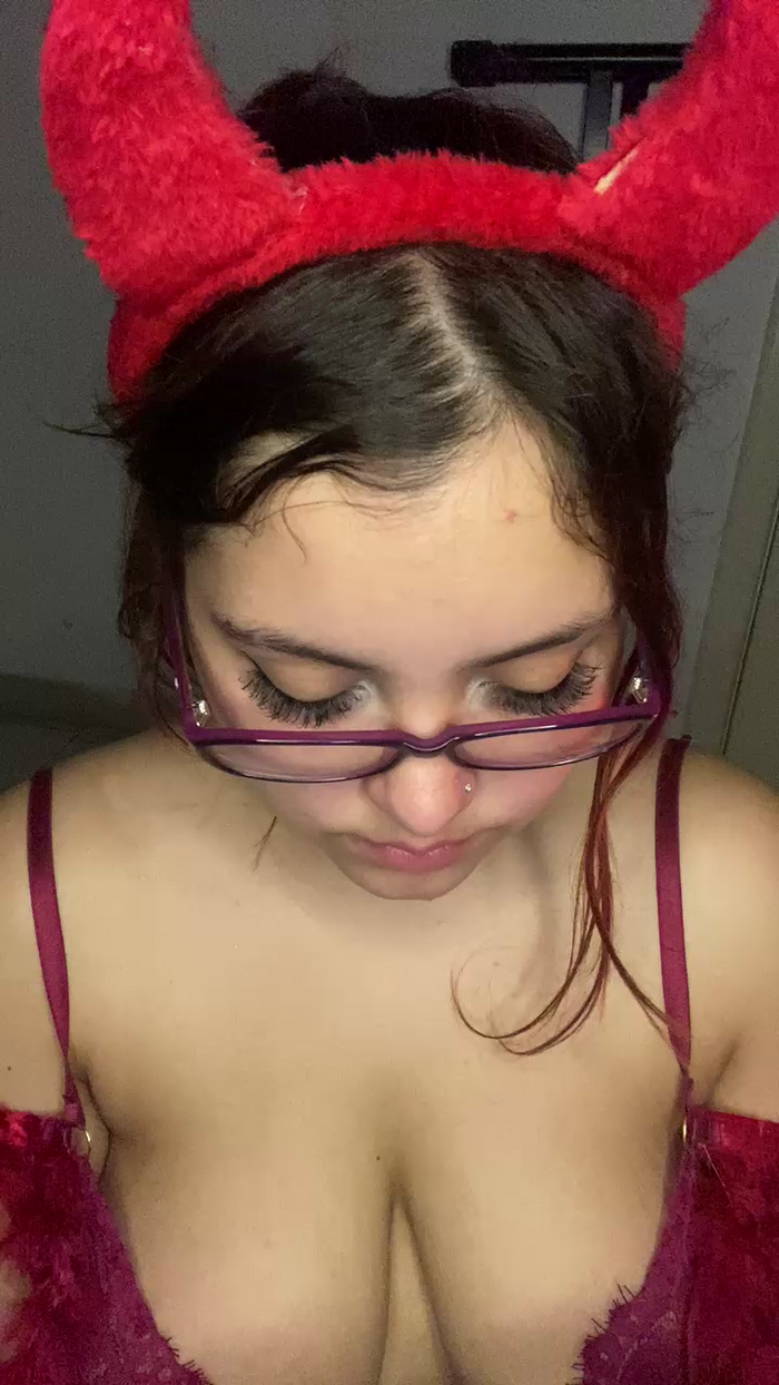 KinkyNikyxxx