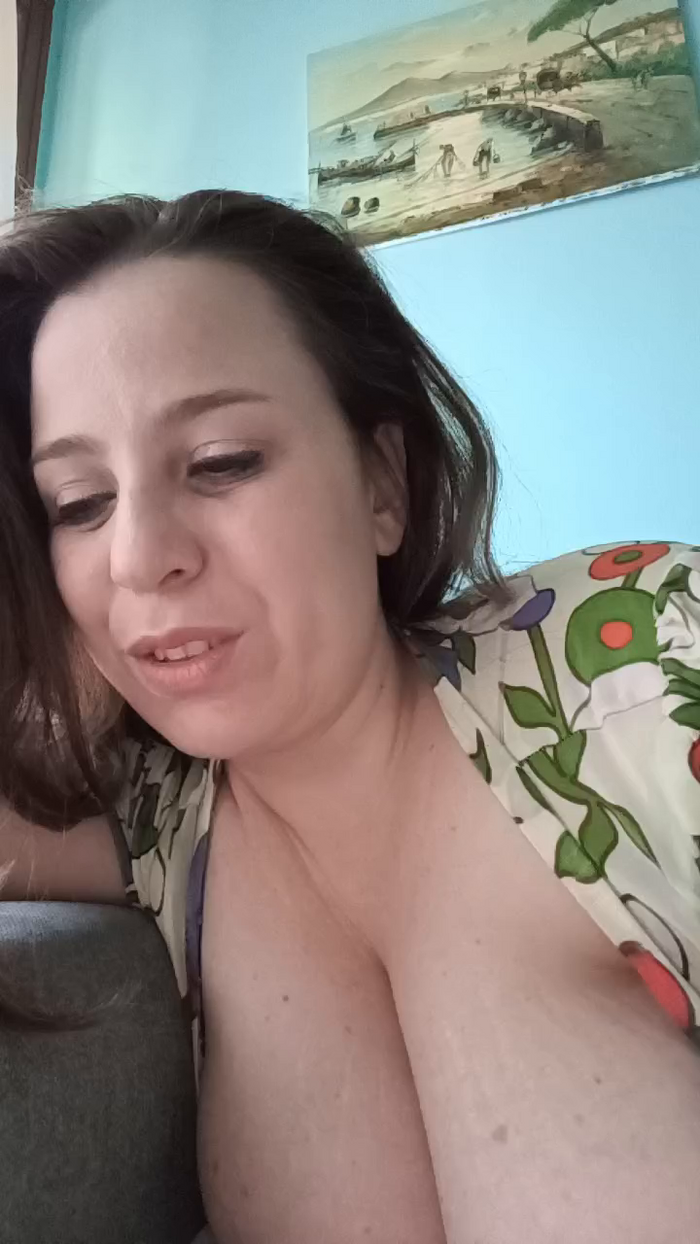 emma96_hot