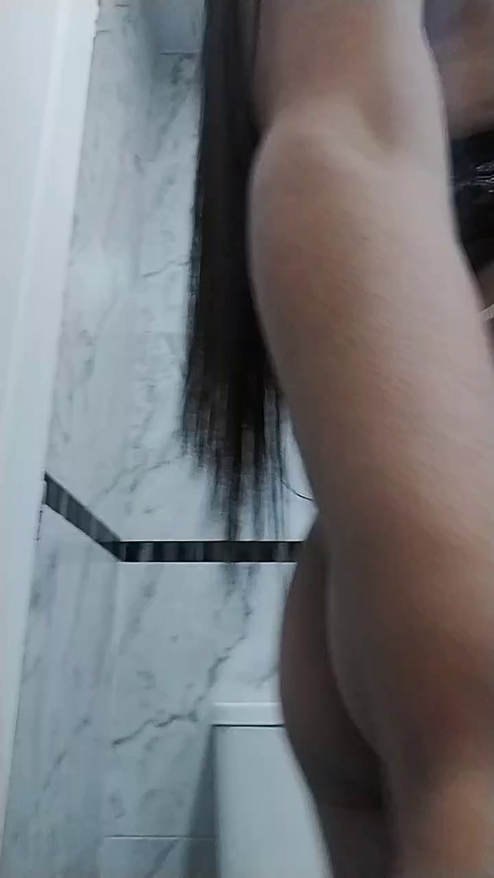 KimK32