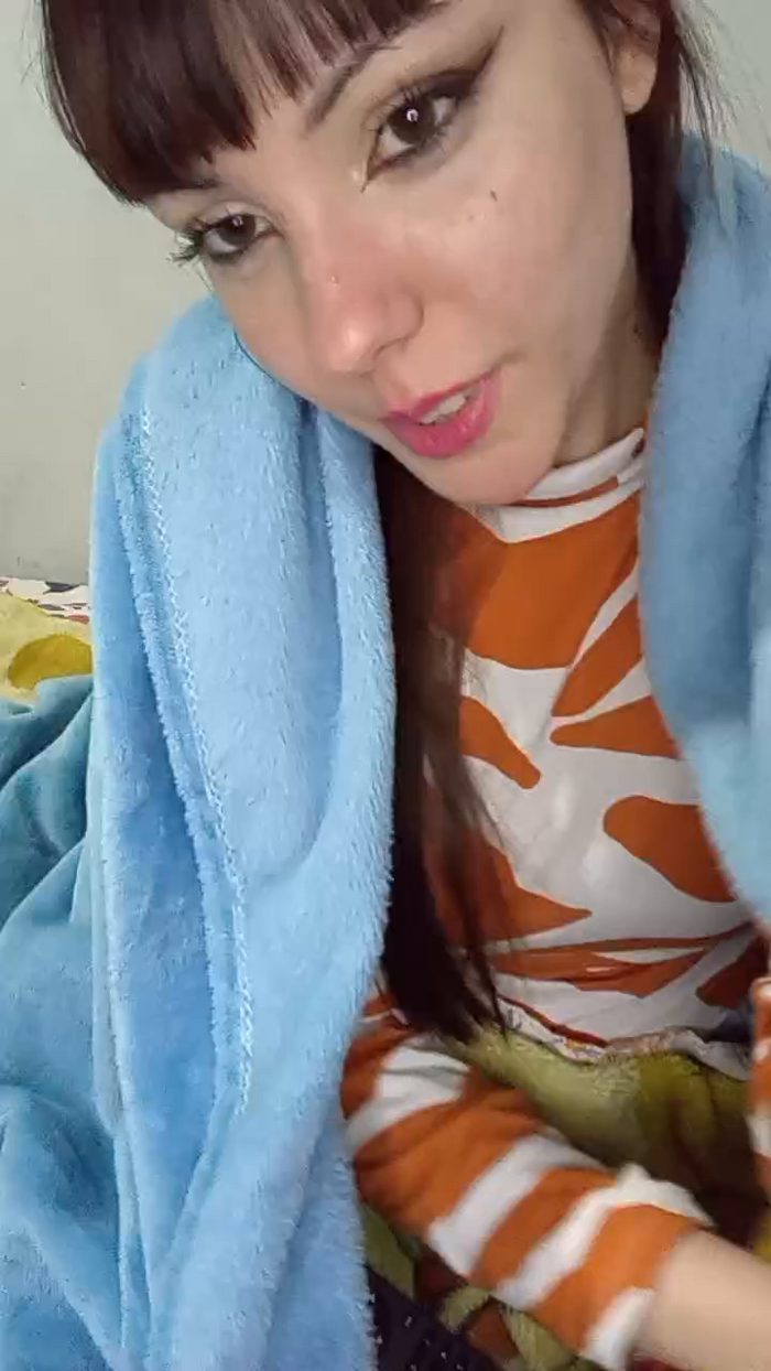 Lara_99_