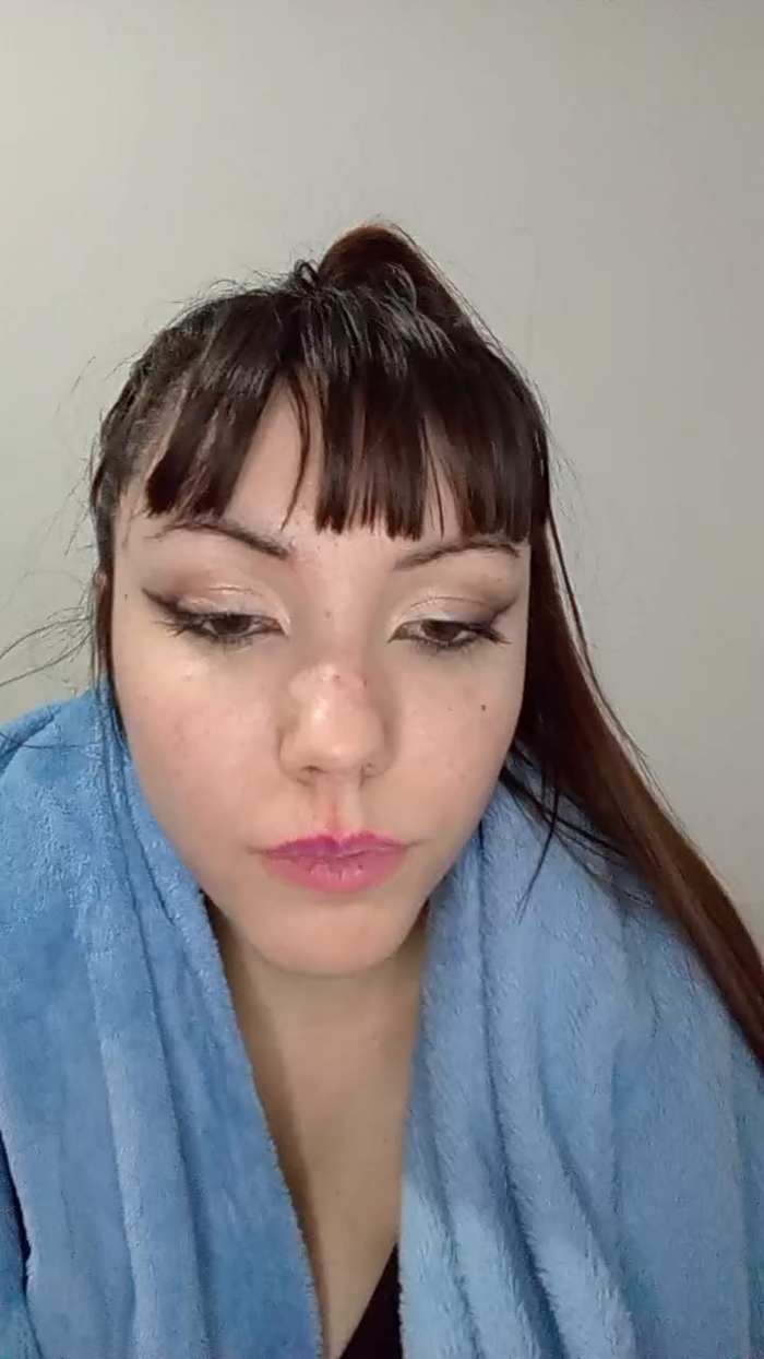 Lara_99_