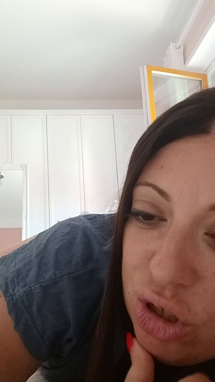 chanel69_sexy