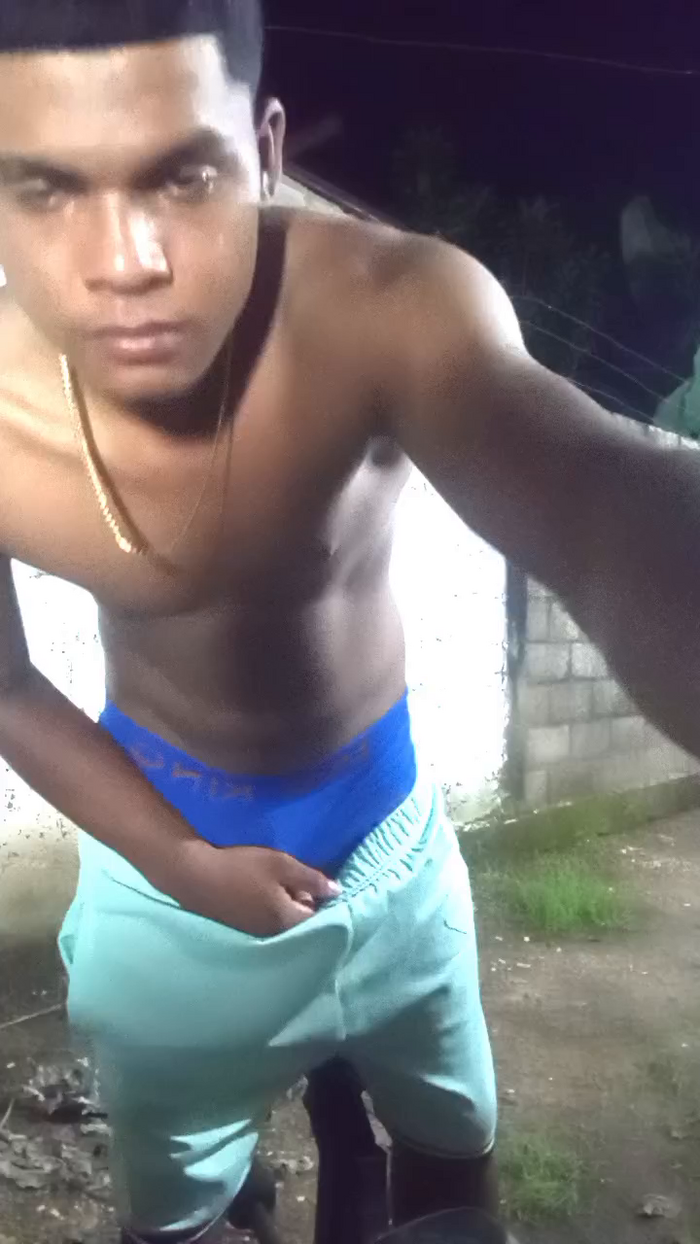 Black_spitpiss