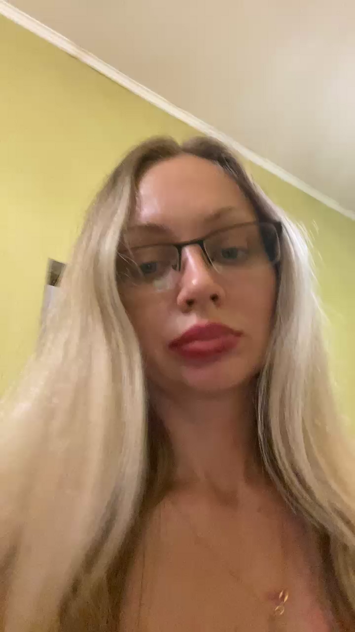 EmillyaW