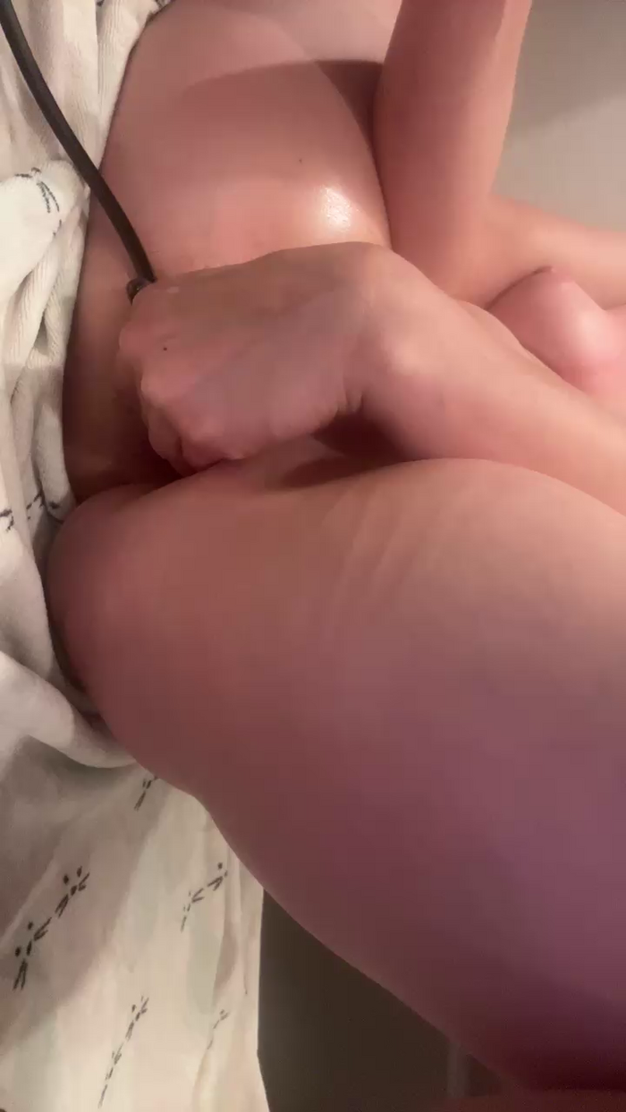 SexyMissBee21