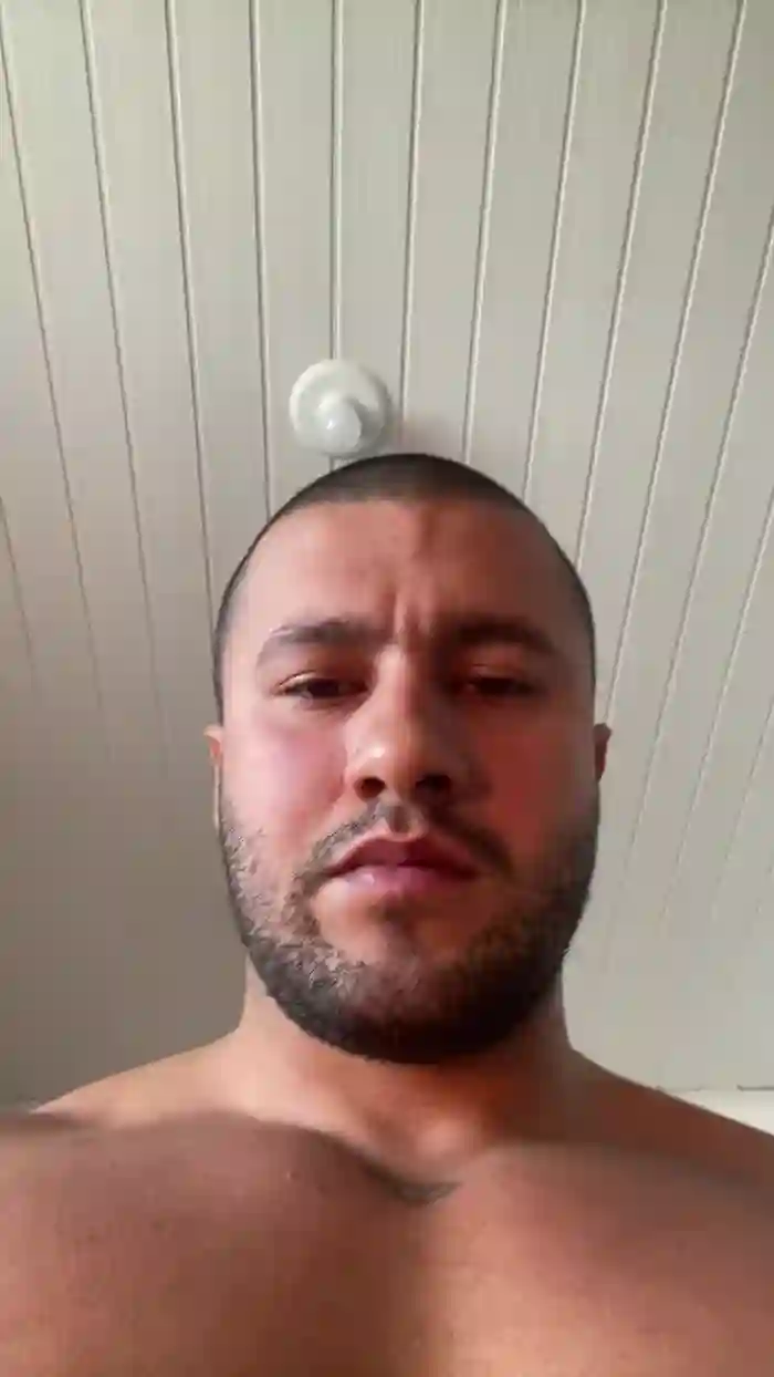 2025/08/30/cam4-romaninhoo-12-30-09