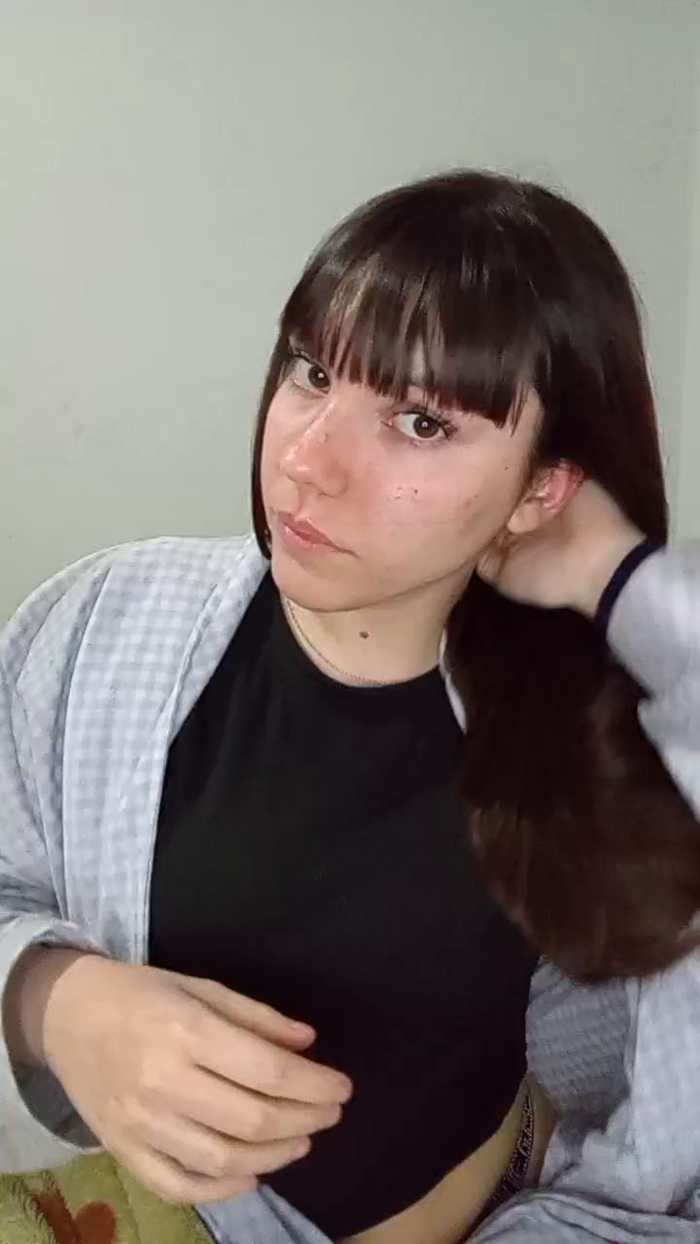 Lara_99_