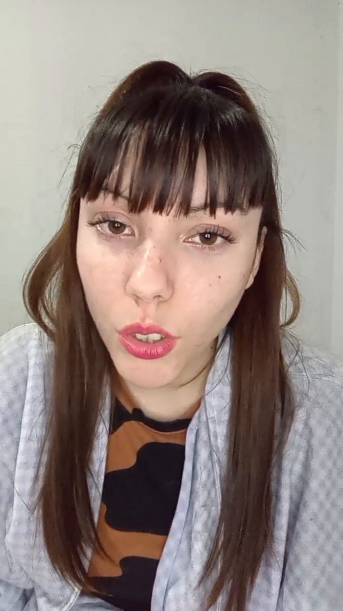 Lara_99_