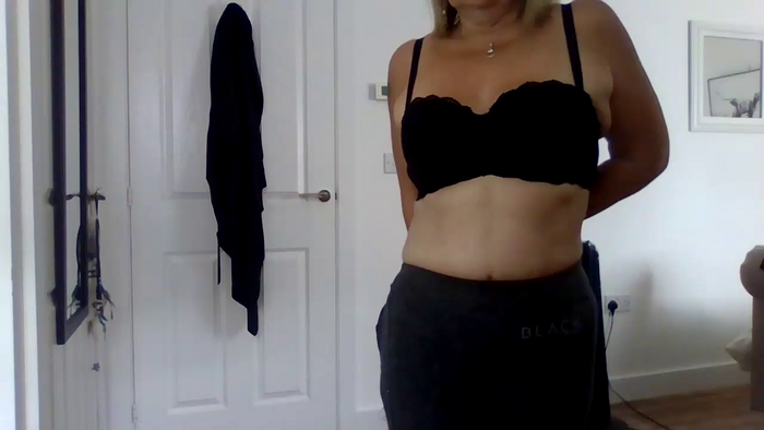 Naughty_Nicx