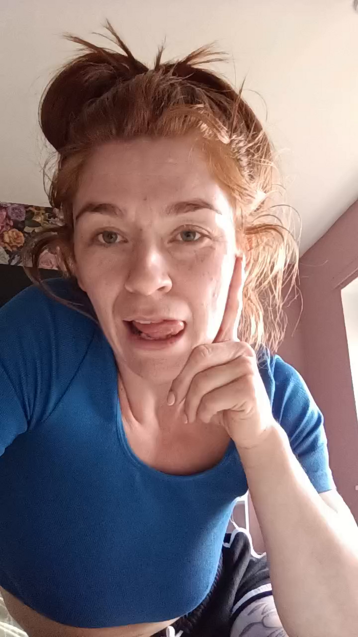 Housewife_Kirst
