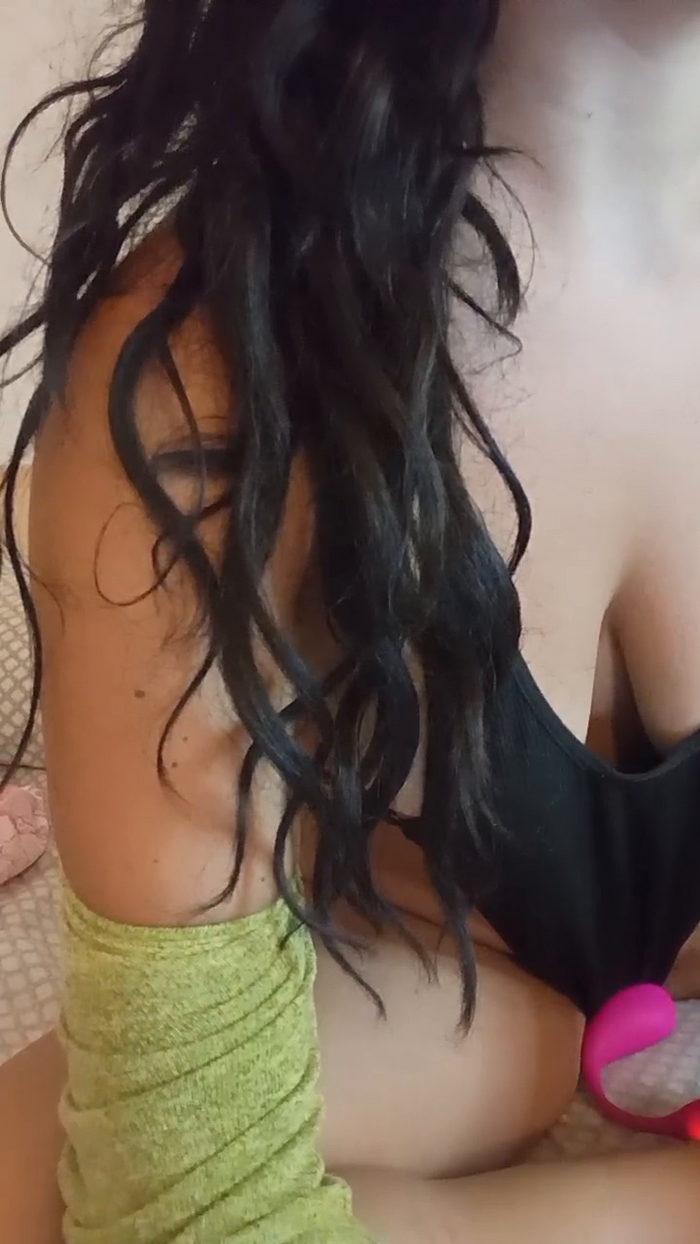 Sexyhotcouple37