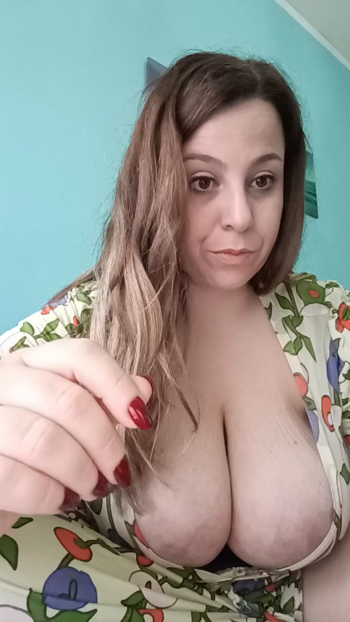 emma96_hot