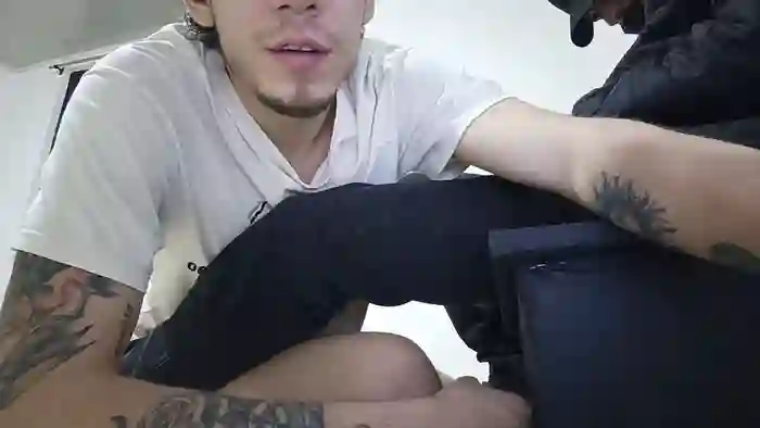 2025/09/15/cam4-fratstraights-06-08-33