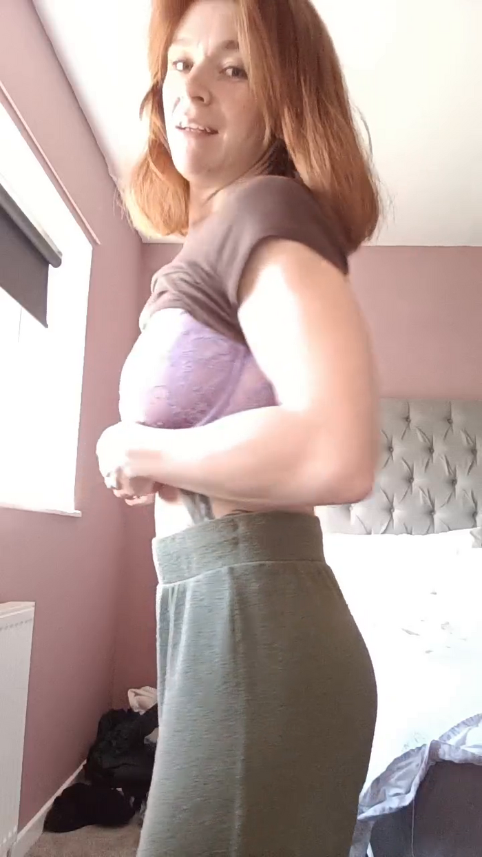 Housewife_Kirst