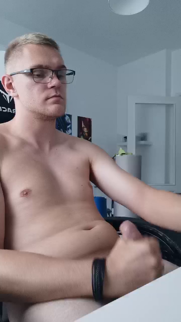 Aleex325