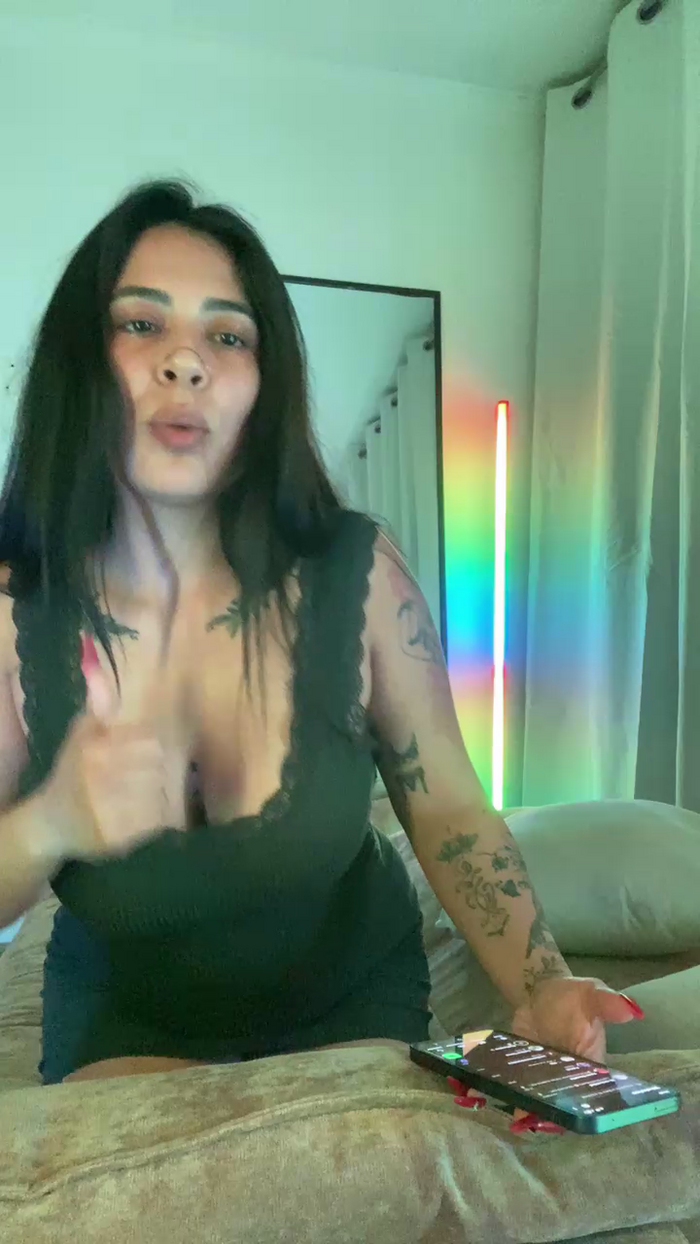 karenbrunette