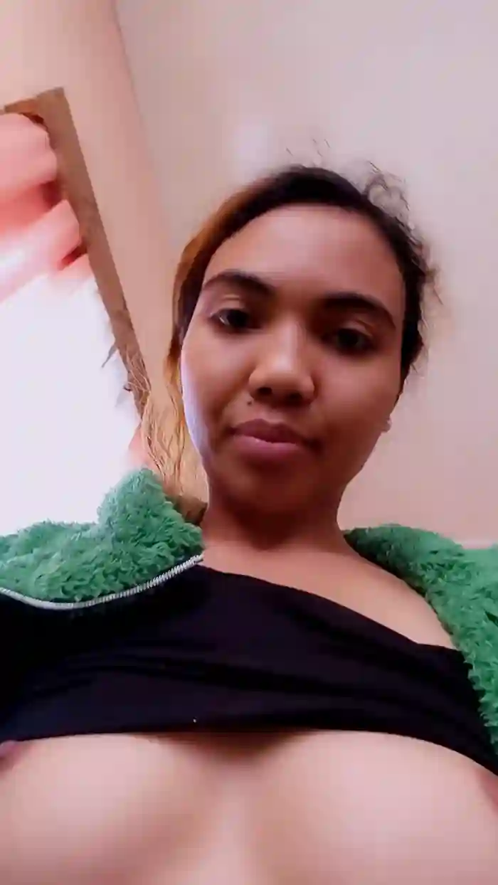 2025/09/22/cam4-mimi_sexy01-09-35-54
