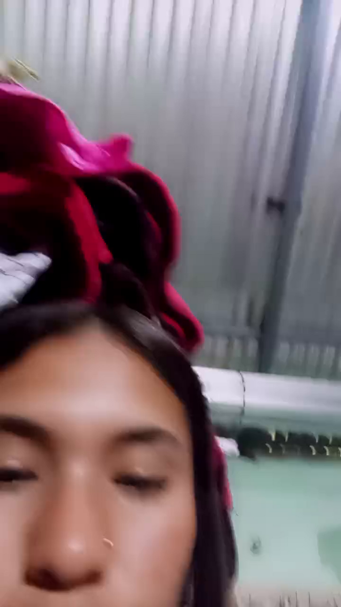 Scarlett_pee