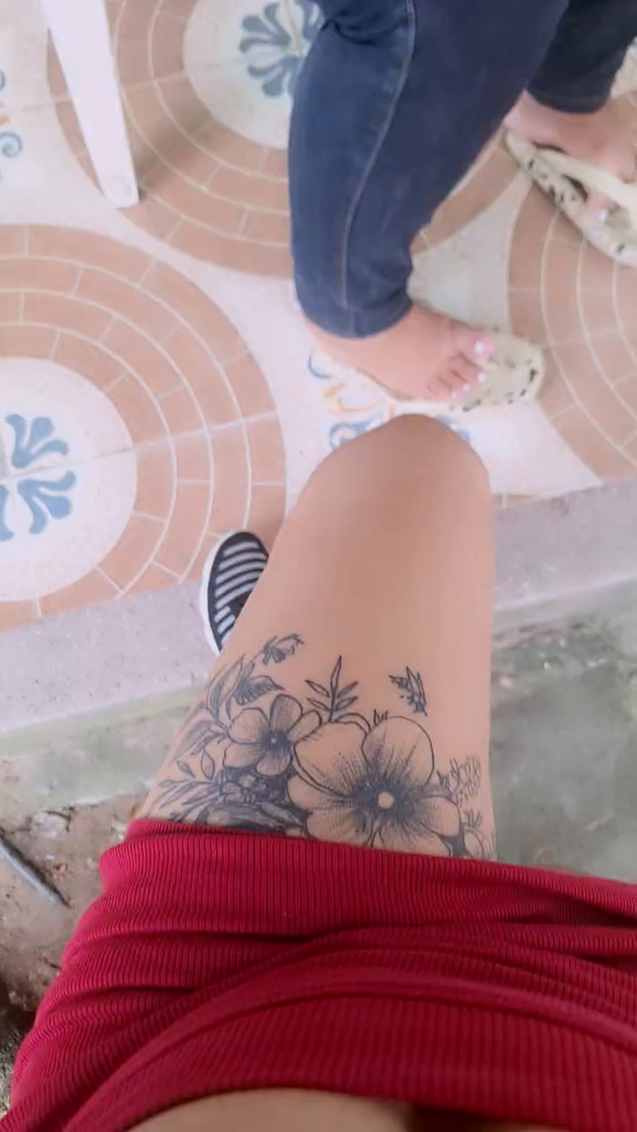 girl_pee