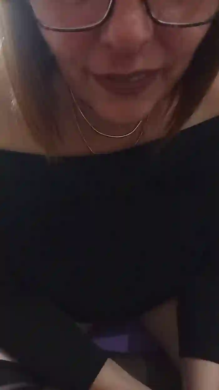 2025/09/25/cam4-crissemfrescura-00-31-34