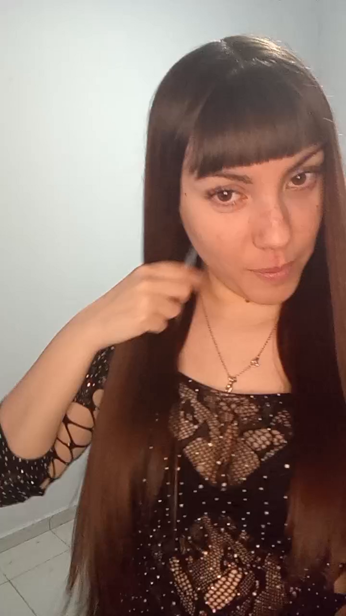 Lara_99_