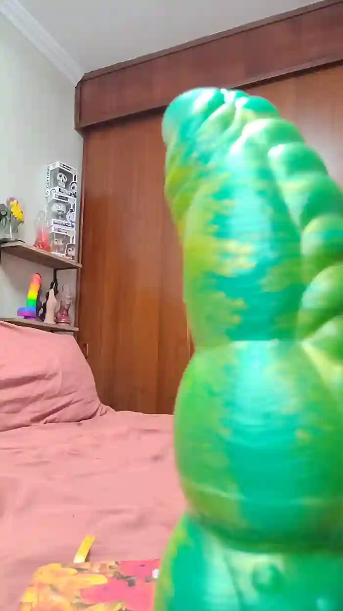2025/09/29/cam4-natasha6-21-47-01